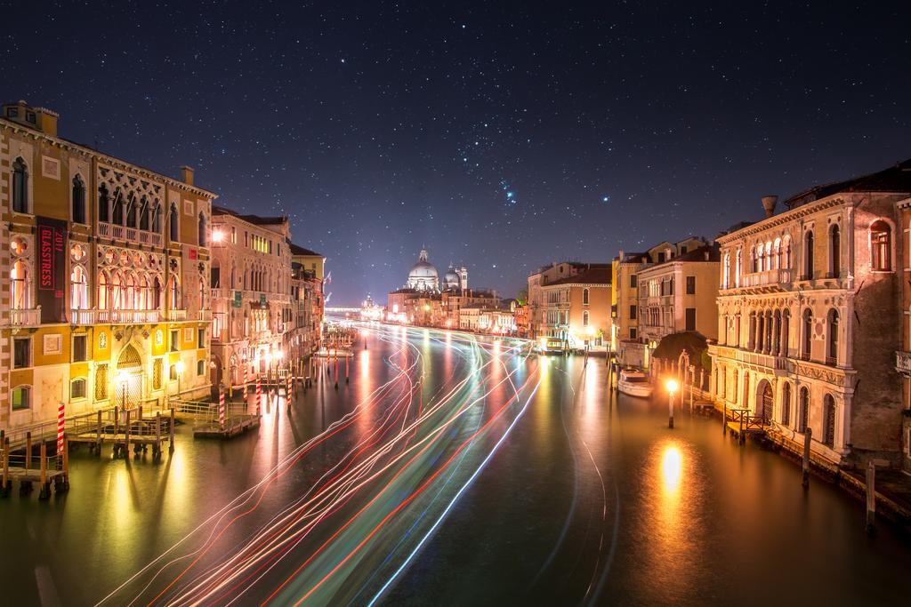 Хостел Silk Road Венеція Екстер'єр фото